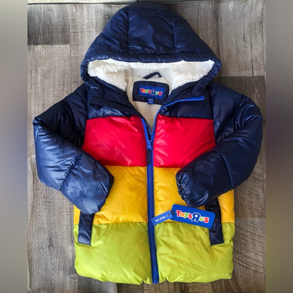 New TOYS R US Heavy Weight Stripe Puffer Coat 

Sizes available 
2T
5/6
7